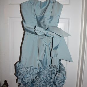 BCBGMaxazria Size 2 (fit 0) strapless cocktail